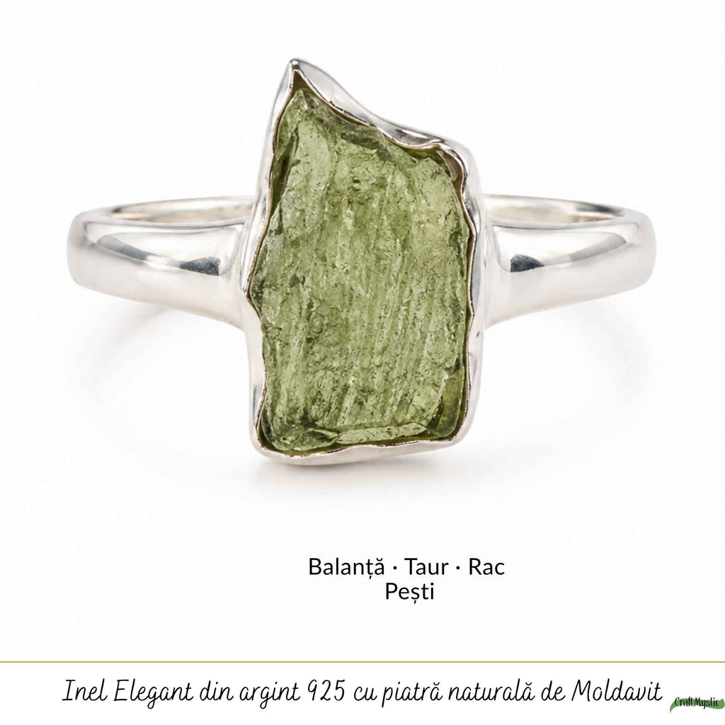Moldavit natural montat pe inel din argint 925