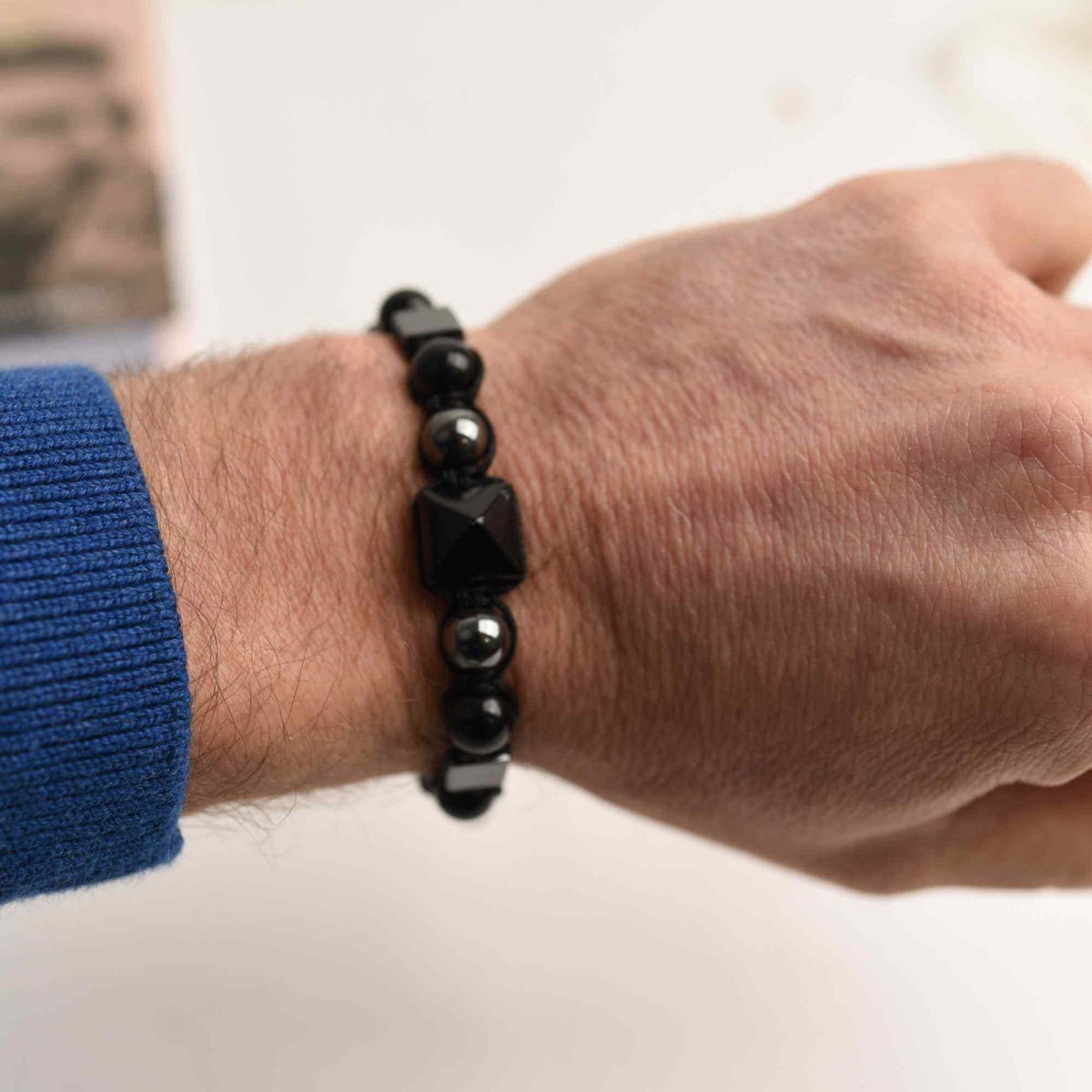 Bratara Ajustabila Impletita cu Margele de 8mm si Piramida din Obsidian si Hematit - Cadou cu Semnificatie