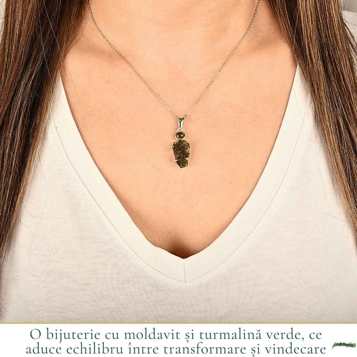 Colier cu Moldavit și Turmalină Verde – CraftMystic