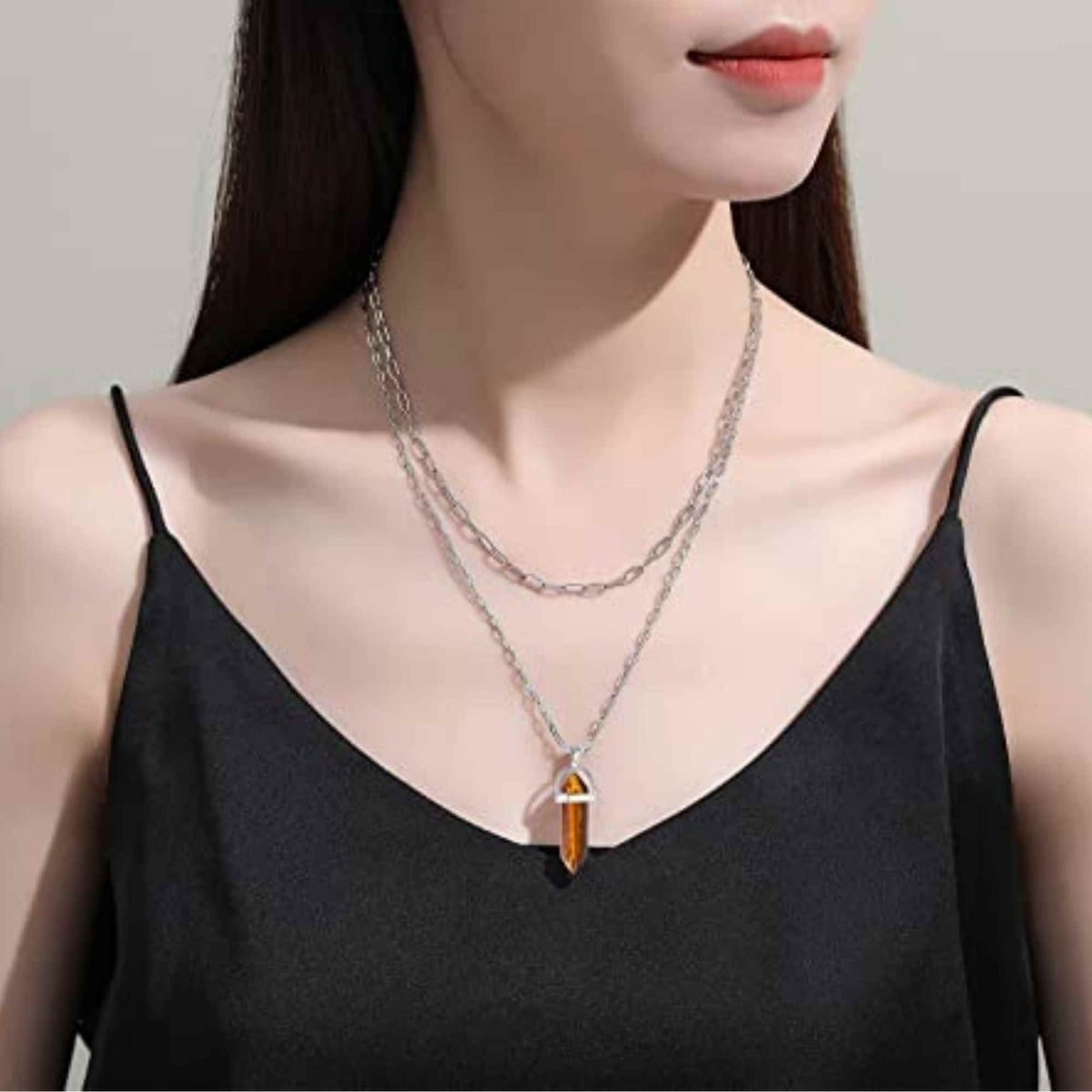 Colier cu pandantiv hexagonal din cristal ochi de tigru - O piatra semipretioasa care reprezinta protectie si ajuta la vindecarea energiei spirituale