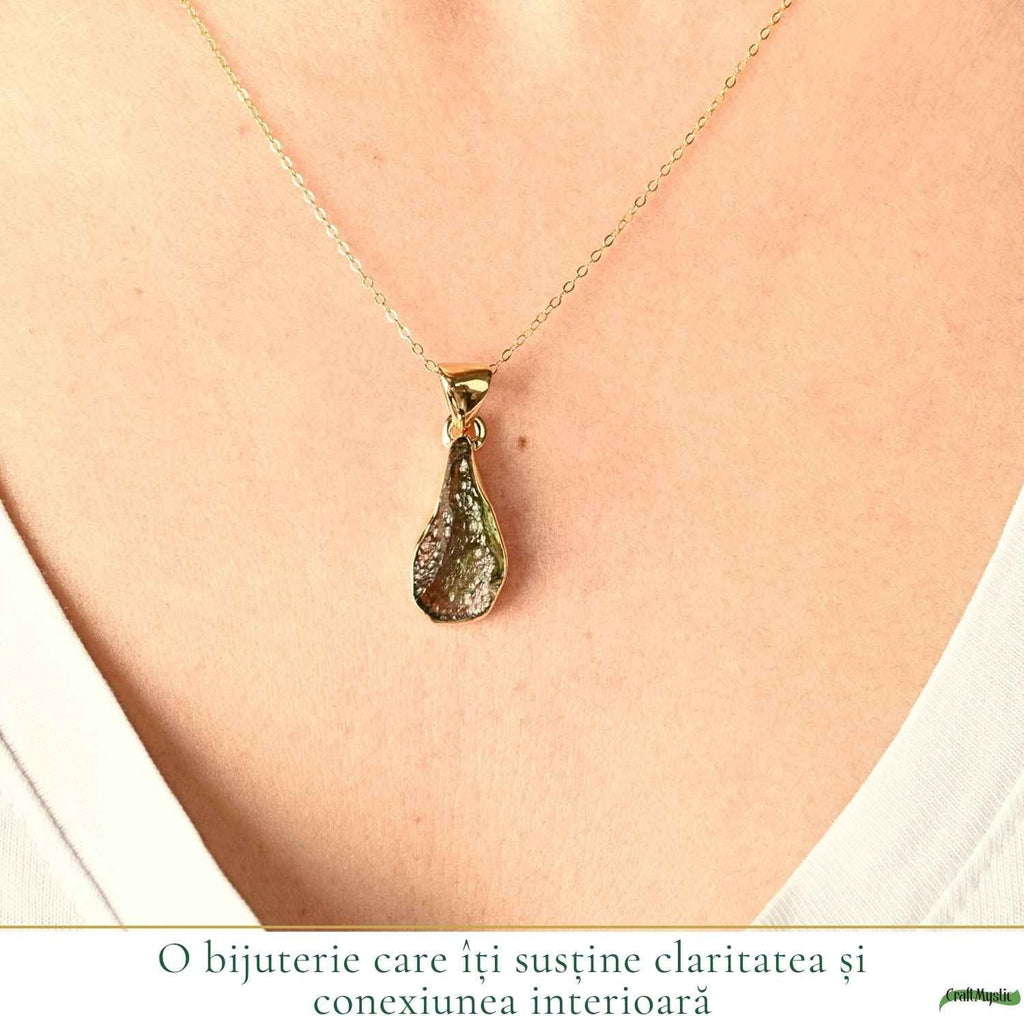 Colier cu Moldavit, Argint 925 placat aur 18k – CraftMystic