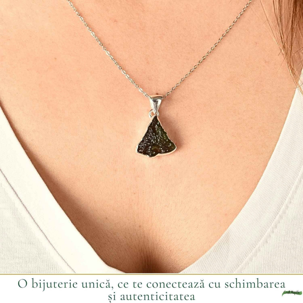 Colier cu Moldavit, Argint 925 – CraftMystic