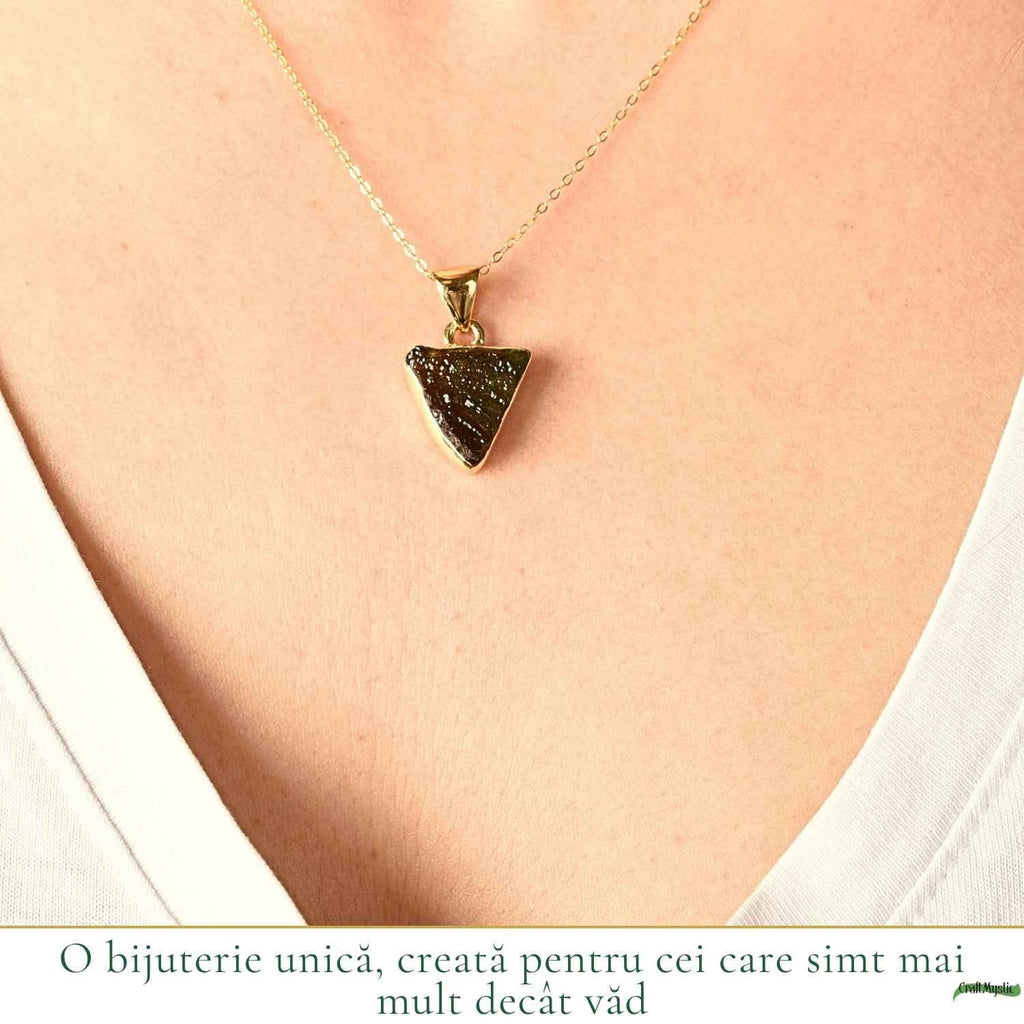 Colier cu Moldavit, Argint 925 placat aur 18k – CraftMystic