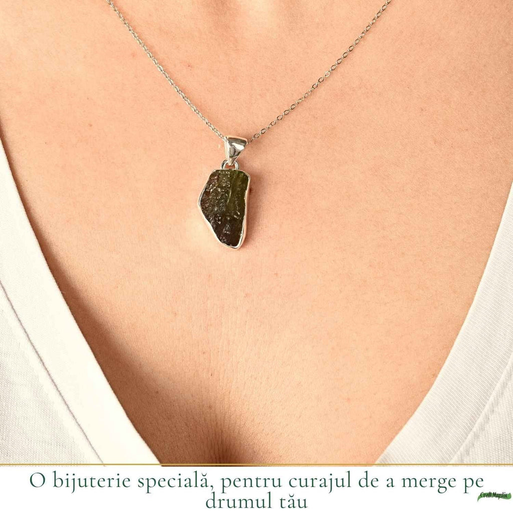 Colier cu Moldavit, Argint 925 – CraftMystic