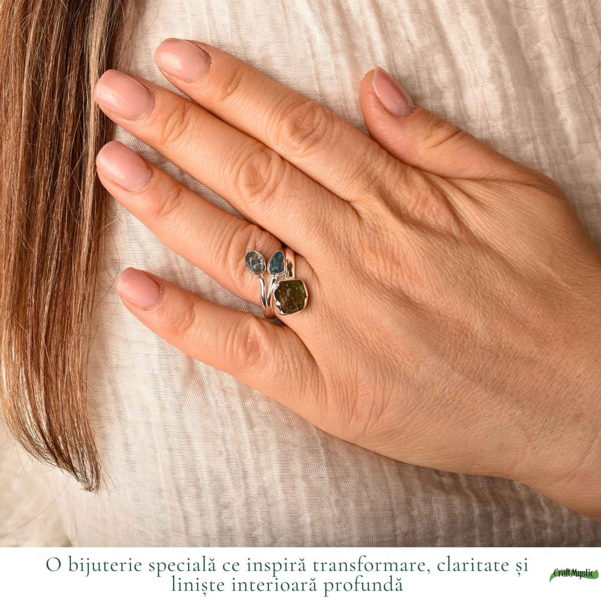 Inel cu Moldavit, Apatit și alte cristale, Argint 925 – CraftMystic