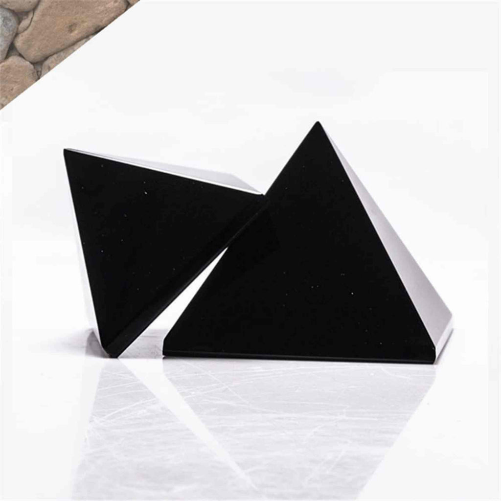 Piramida cristal negru obsidian din piatra semipretioasa naturala 4 cm – pentru protectie, integritate si energie pozitiva