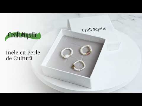 Bijuterie fina cu simbol floral – Inel cu perle si trandafir alb