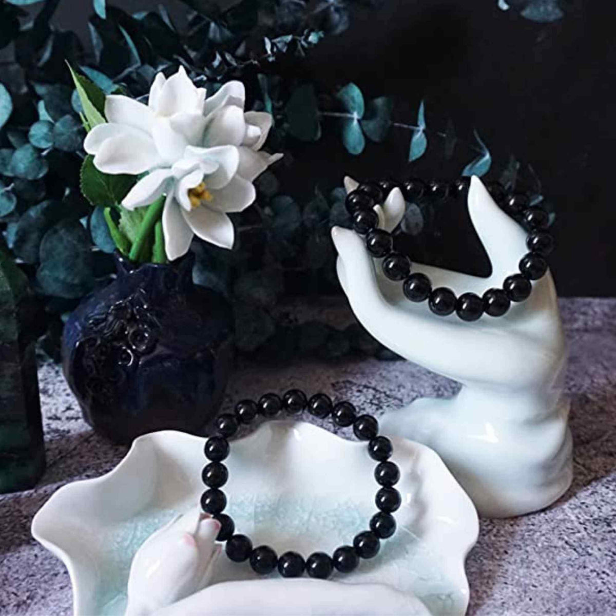 Set 2 bratari din turmalina neagra cu margele de 6 si 8 mm Aduce noroc, pace si dragoste, cadou Feng Shui pentru prieteni, familie