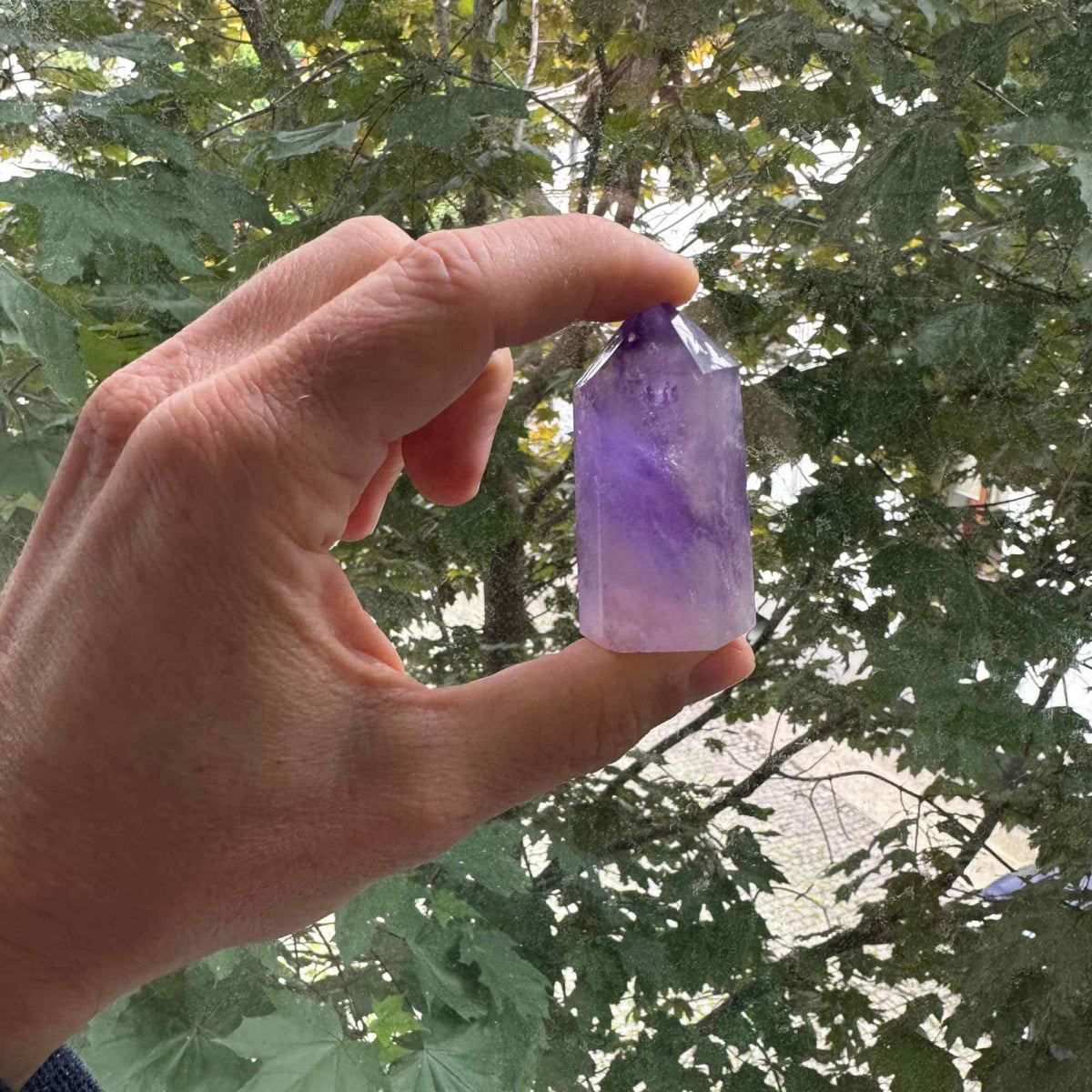 Turn de cristal semipretios vindecator hexagonal Ametist