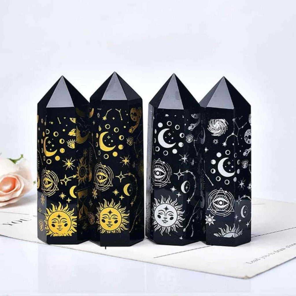 Turn din Cristal de Obsidian Natural de 9-10 cm cu Model Stea si Luna Acoperit cu Auriu - Bagheta pentru decor, meditatie