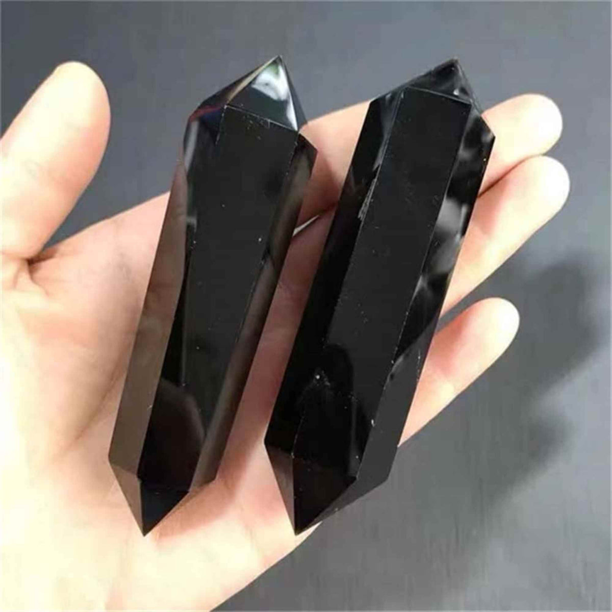 Turn Hexagonal Dublu Varf din Obsidian Negru inaltime de 7-9 cm